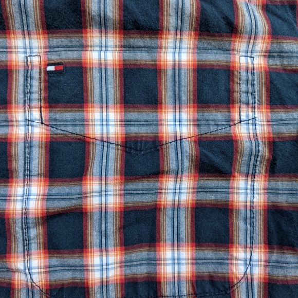 Tommy Hilfiger Button Up Shirt Custom Fit Plaid - Picture 3 of 11